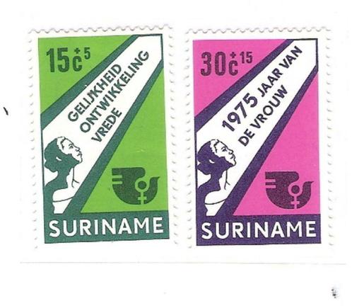 Suriname 1975 Année de la Femme **, Timbres & Monnaies, Timbres | Surinam, Non oblitéré, Envoi