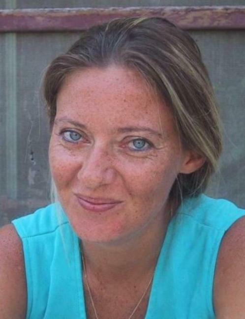 Lieve alleenstaande vrouw zoekt leuke man Lieve alleenstaande vrouw zoekt leuke man
