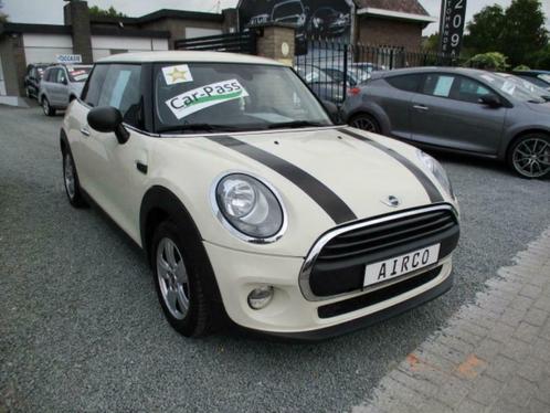Mini One 1.2I Turbo First Climatisation PDC Bleutooth Privac, Autos, Mini, Entreprise, One, ABS, Airbags, Air conditionné, Alarme