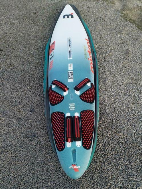 2 Surfplanken Mistral en Fanatic 2 Surfplanken Mistral en Fanatic