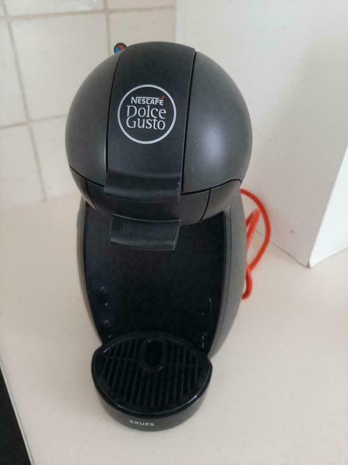 Krups Dolce Gusto piccolo, amper gebruikt Krups Dolce Gusto piccolo, amper gebruikt