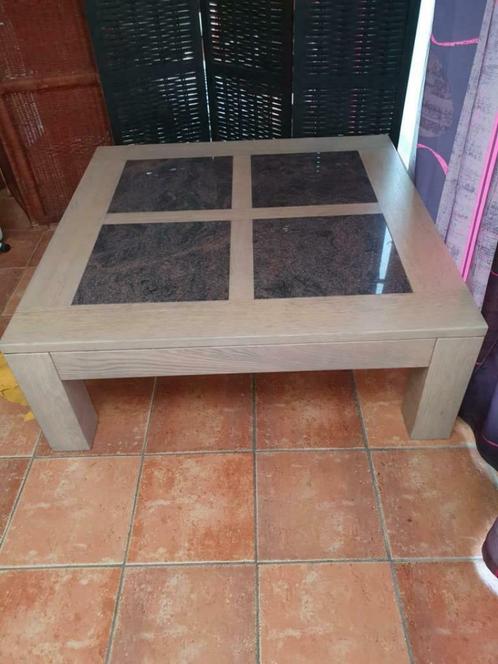 A vendre très belle table basse A vendre très belle table basse