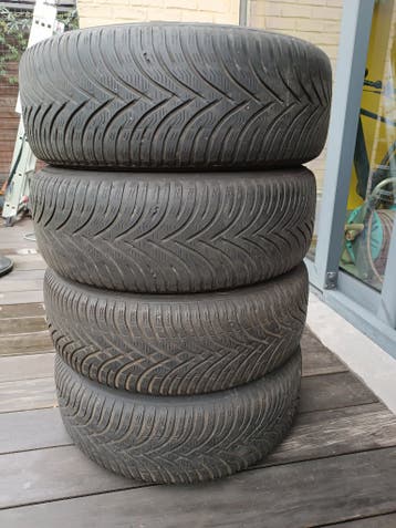 Gratis winterbanden Ford C-max 215/55/R16 op stalen velg