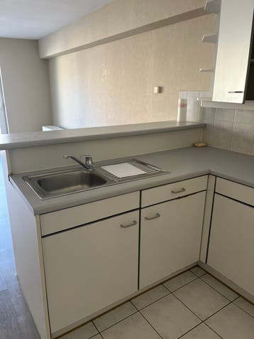 Gratis af te halen – complete keuken met oven - Oostende