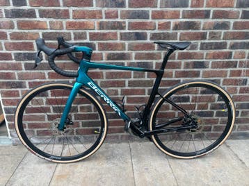 Prachtige berria belador racefiets.