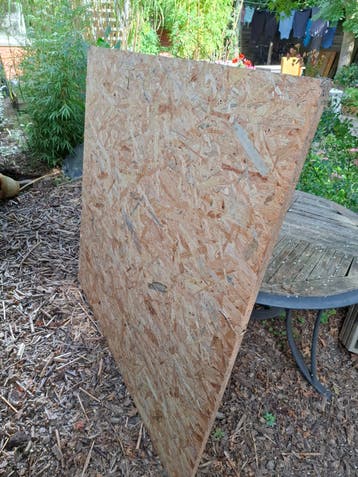 gratis osb-platen 4 stuks, ongeveer 1m20 (2) en 2 iets klein