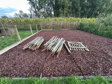 Houten hek met poortje