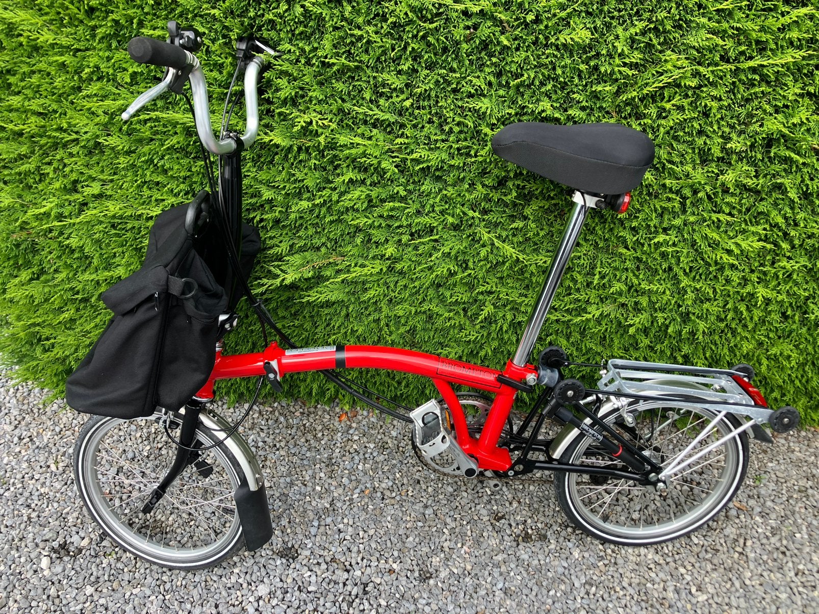 2 identieke bromton fietsen