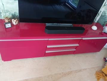 TV meubel en bijhorende hang kast