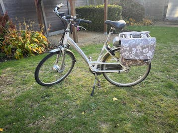 Elektrische dames fiets