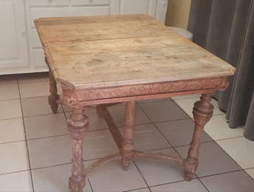 Eiken tafel