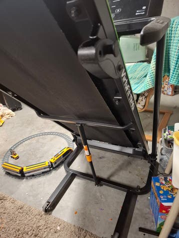 Loopband GRATIS, alles werkt behalve barst in de loopplank