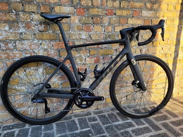 Scott Addict RC 15 model 2024 L