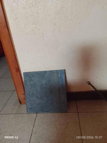 Te koop — 47 Belgische blauwe stenen platen