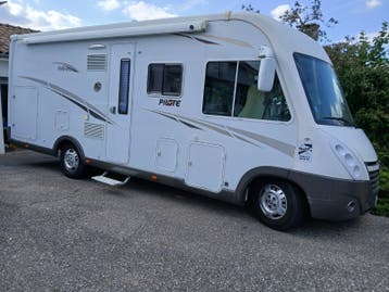 Mobilhome Pilote G740 van 2012.