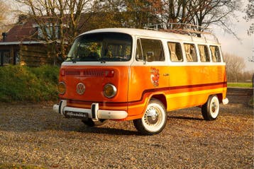 Volkswagen KOMBI T2 Camper