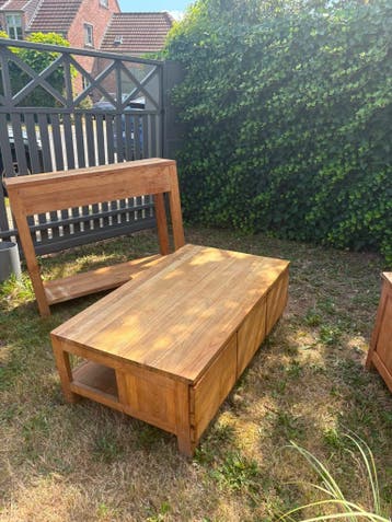 GRATIS -TEAK MEUBELS
