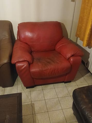 Zetel 1zit kleur rood goede kwaliteit zo snel mogelijk ophal