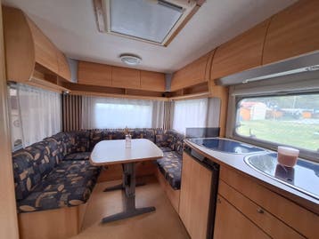 Caravan Home-Car Racer 45 + Isabella Ambassador voortent