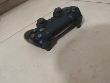PlayStation 4 controller