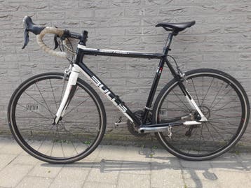 2 koersfietsen en mountainbike voor SPOTPRIJS