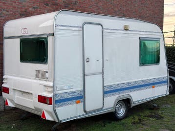 Adria lichtgewicht caravan met mover !!