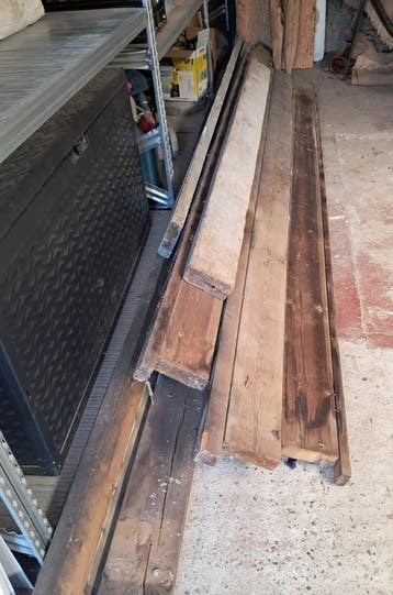 Lot steigerhout