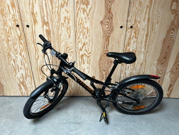 Specialised Hot Rock 20” zwart