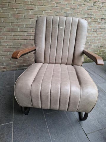Zetel/Fauteuil/ Eenzit gratis