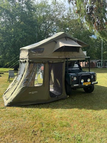 LANDROVER/CAMPER EXPEDITIEVOERTUIG