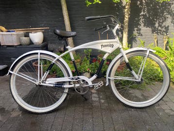 Herenfiets Cruiser style, wit met custom paint Trasher