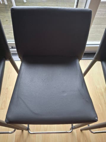 4 barstoelen/krukken