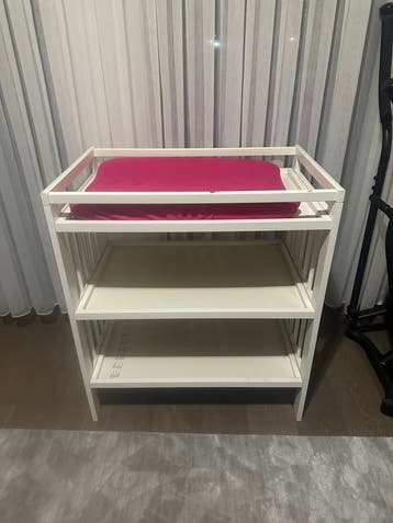 Baby verzorgingsbed Ikea