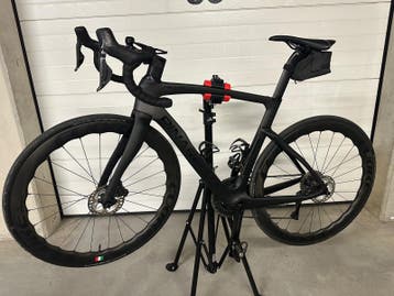 3 Topfietsen : Race/ Mounten / Gravel + Toebehoren