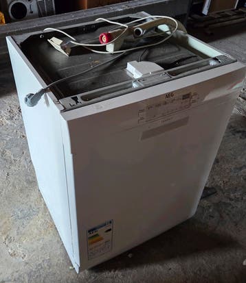 Afwasmachine voor oud ijzer