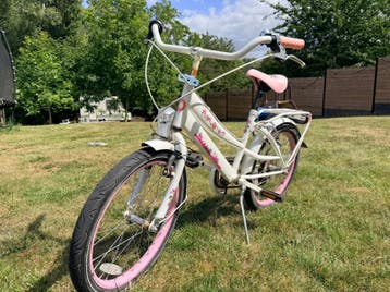 Meisjesfiets 20 inch – Wit/Roze – In goede staat