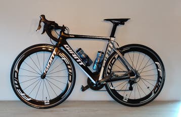 Giant Propel in prachtstaat incl. nieuwe Garmin EDGE 1030.