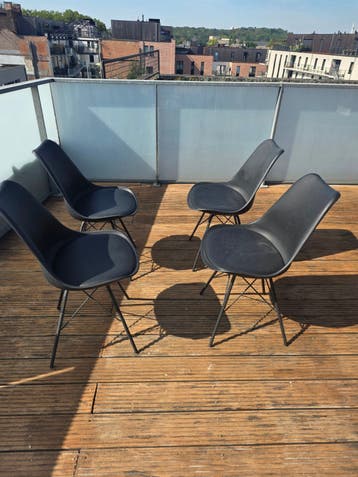 GRATIS 4 stoelen