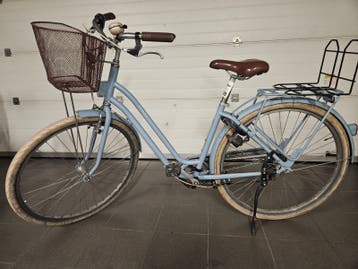 Elops dames fiets, nog op punt te zetten.