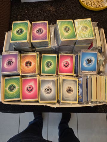 basic energy cards 85 pakjes uit etb's.