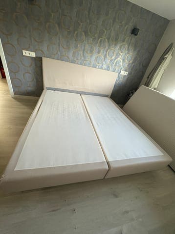 Boxspring 1.80 op 2m