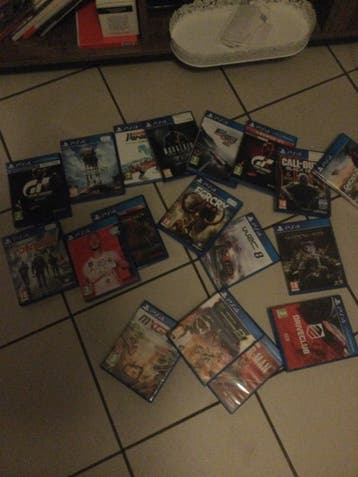 Tv playstation 4+spelletjes 18