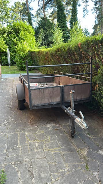 Remorque met herstellingswerk