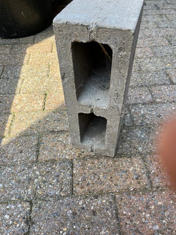 Beton stenen 18 stuks. 04/78527140