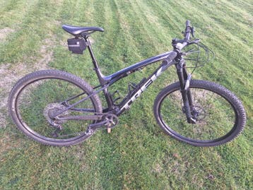 Trek 9.6 supercaliber, full carbon en volledig geveerd