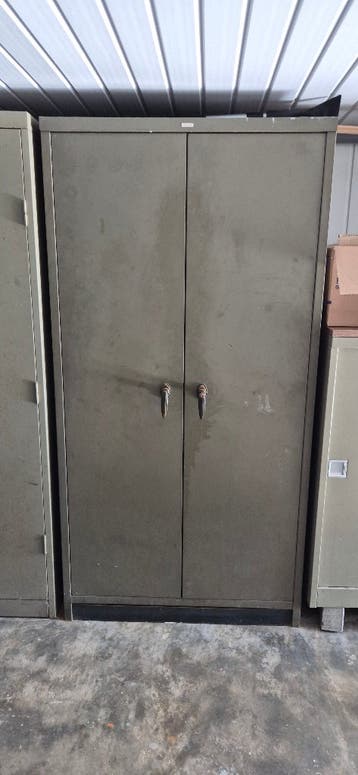 Metalen archiefkast, gratis