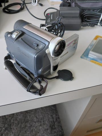 Panasonic camera NV G S 11 EG
