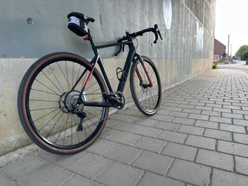 Cube Nuroad C:62 Pro Carbon Gravelbike | Maat 52 | 1200 km