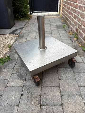 Inox parasolvoet op wieltjes GRATIS