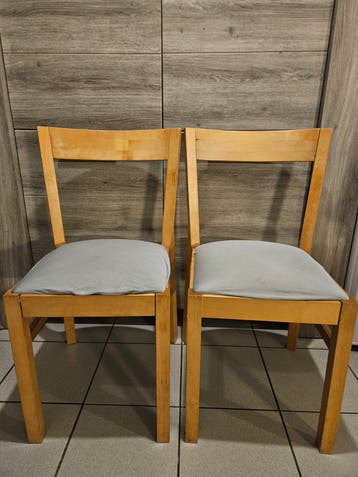 2 stoelen Gratis